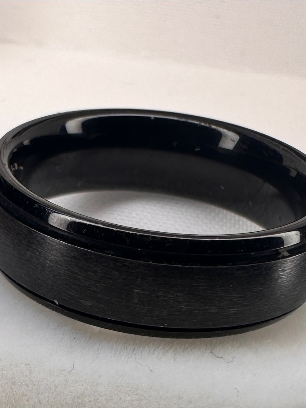 💍 Men’s Black Tungsten Carbide Wedding Band - Size 9 💍